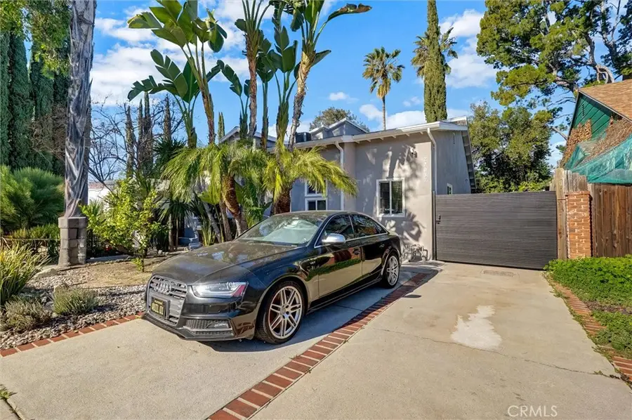 22037 Ybarra, Woodland Hills, CA 91364 - #2
