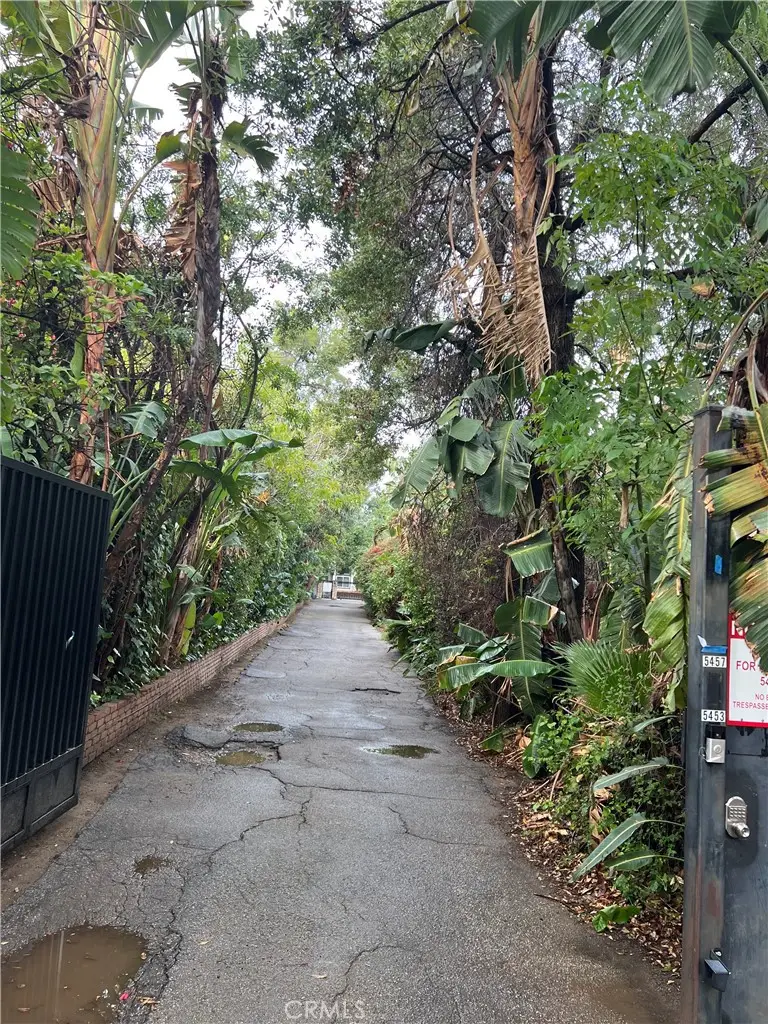 5457 Encino Ave., Encino, CA 91316 - #2