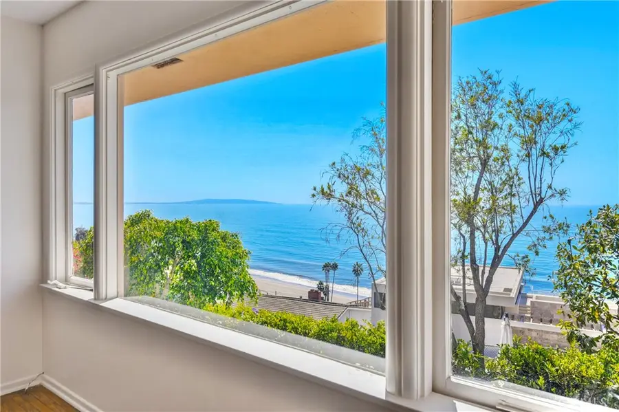 17632 Revello, Pacific Palisades, CA 90272 - Image #3