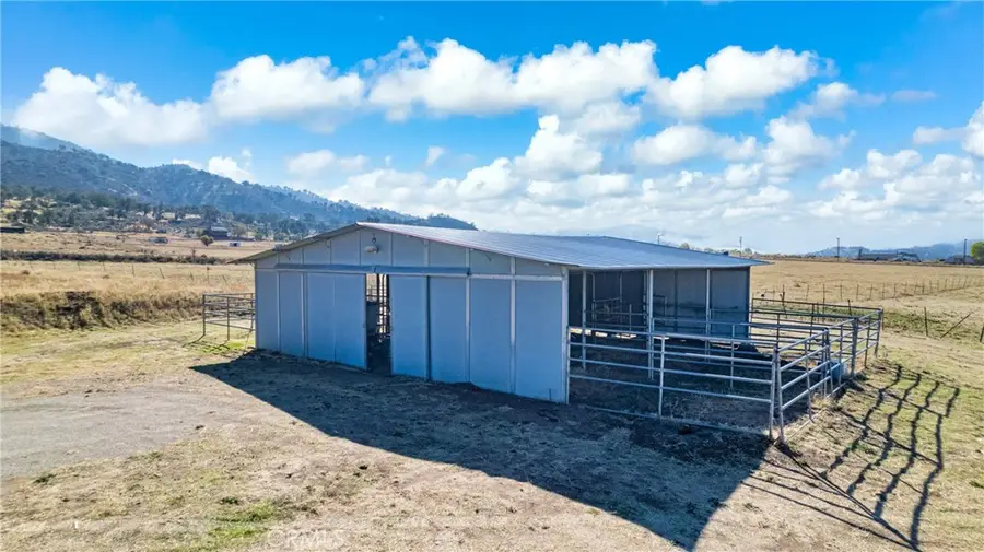 18888 Pellisier Road, Tehachapi, CA 93561 - #3