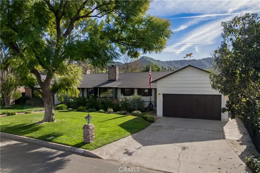 1406 W Valleyheart, Burbank, CA 91506 - #2