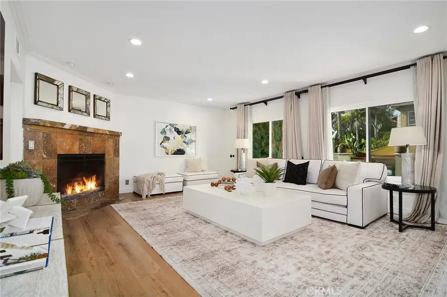 959 N Doheny #205, West Hollywood, CA 90069 - Image #3