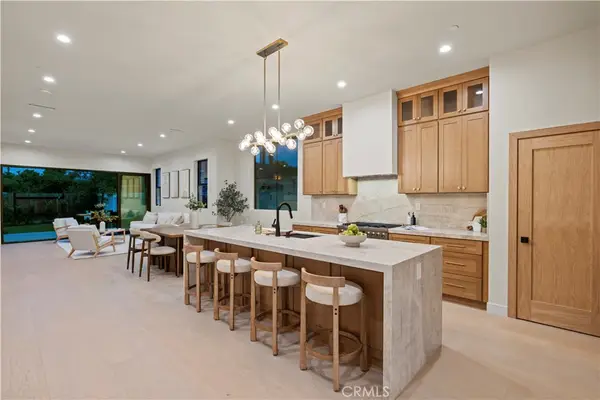 17446 Hatteras Street, Encino, CA 91316