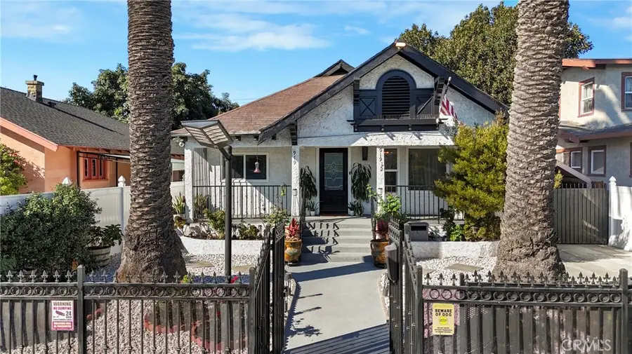 919 919 1/2 W 49th, Los Angeles, CA 90037 - Image #2