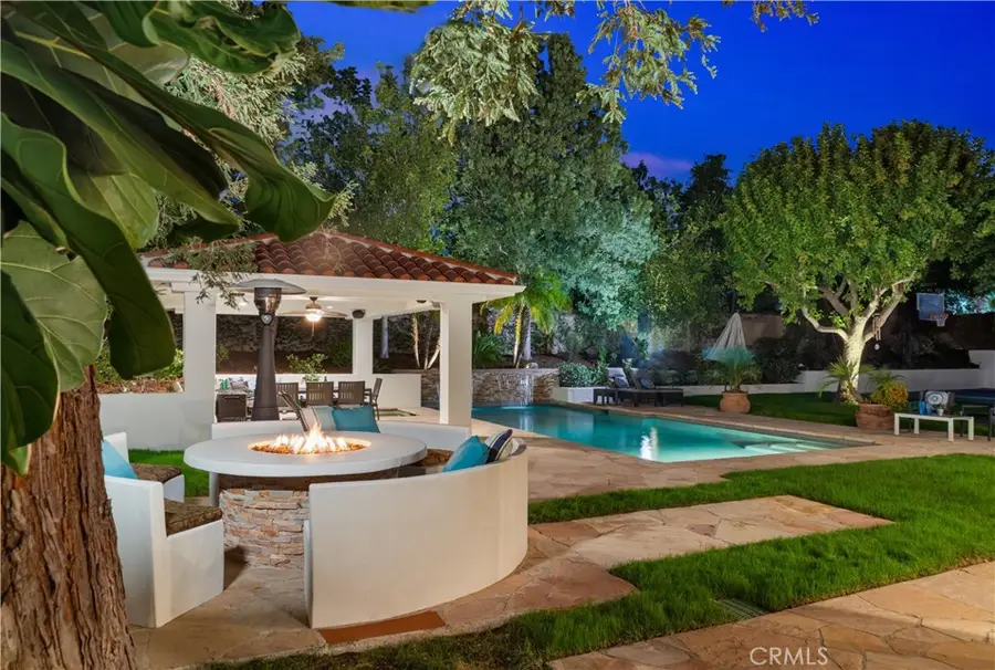 25527 Hamilton Court, Calabasas, CA 91302 - Image #2