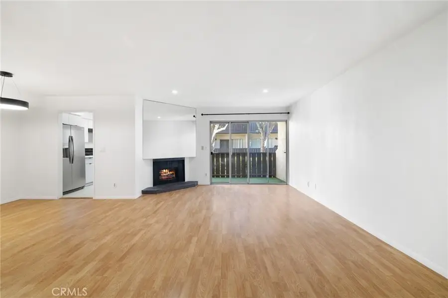 15070 Victory Boulevard #103, Van Nuys, CA 91411 - Image #3