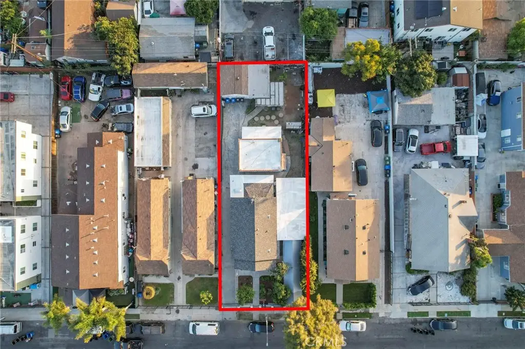 818 W 65th, Los Angeles, CA 90044 - Image #1