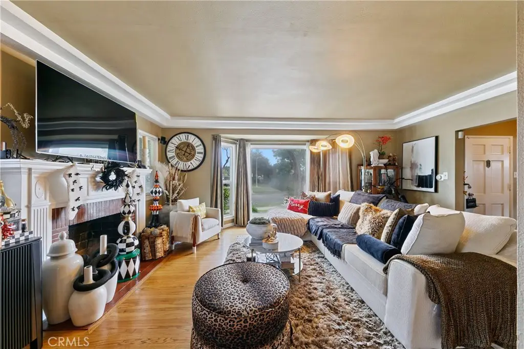 3907 Edgehill Drive, Leimert Park, CA 90008 - Image #1