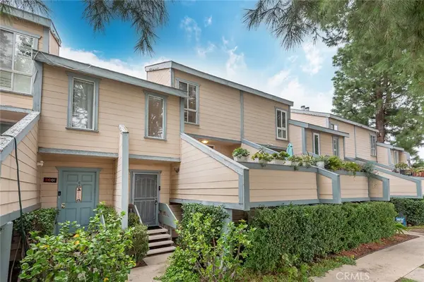 9901 Independence Avenue #D, Chatsworth, CA 91311