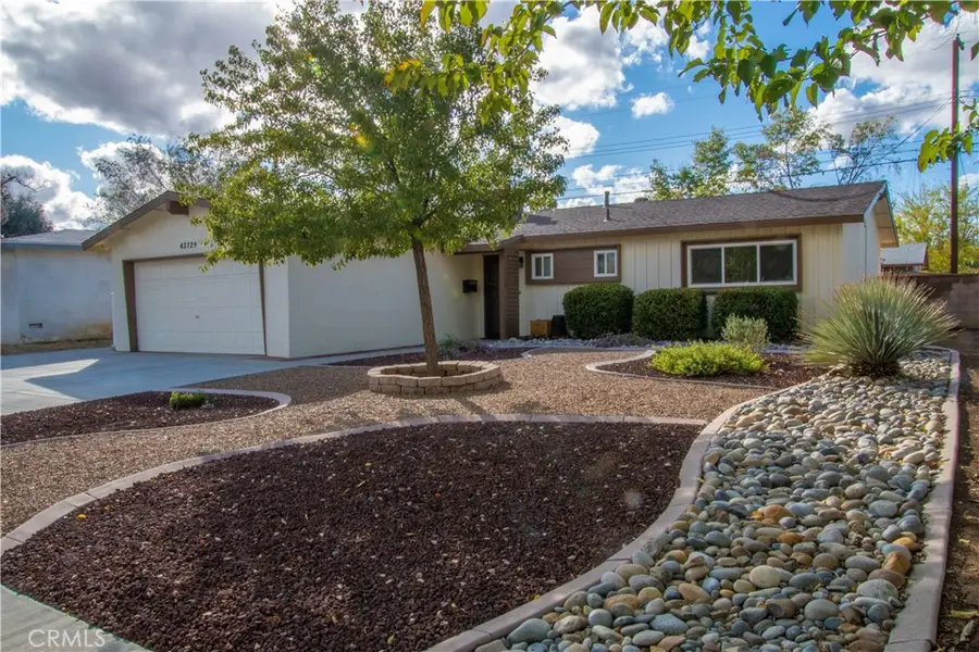 43729 Hardwood, Lancaster, CA 93534 - Image #2