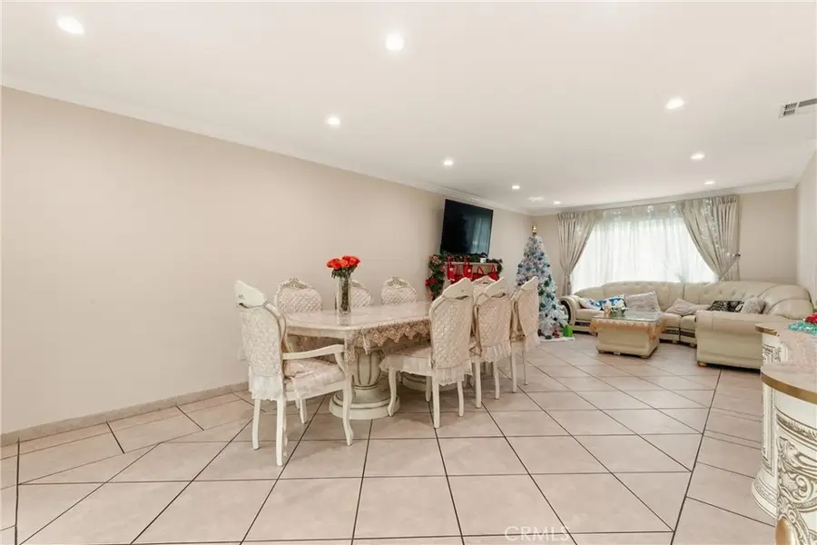 20442 Runnymede, Winnetka, CA 91306 - Image #2