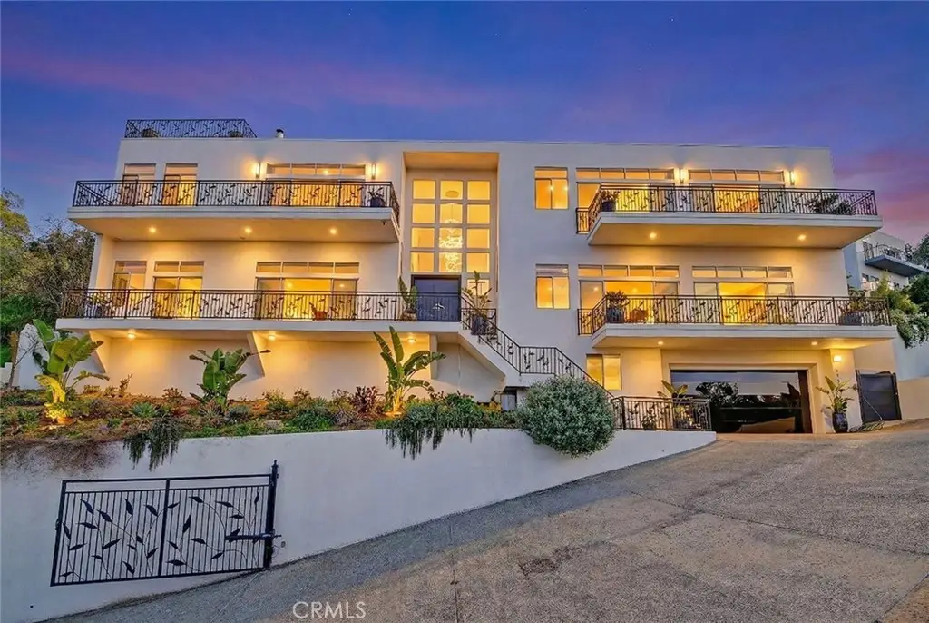 3952 Oakfield Drive, Sherman Oaks, CA 91423 - #1