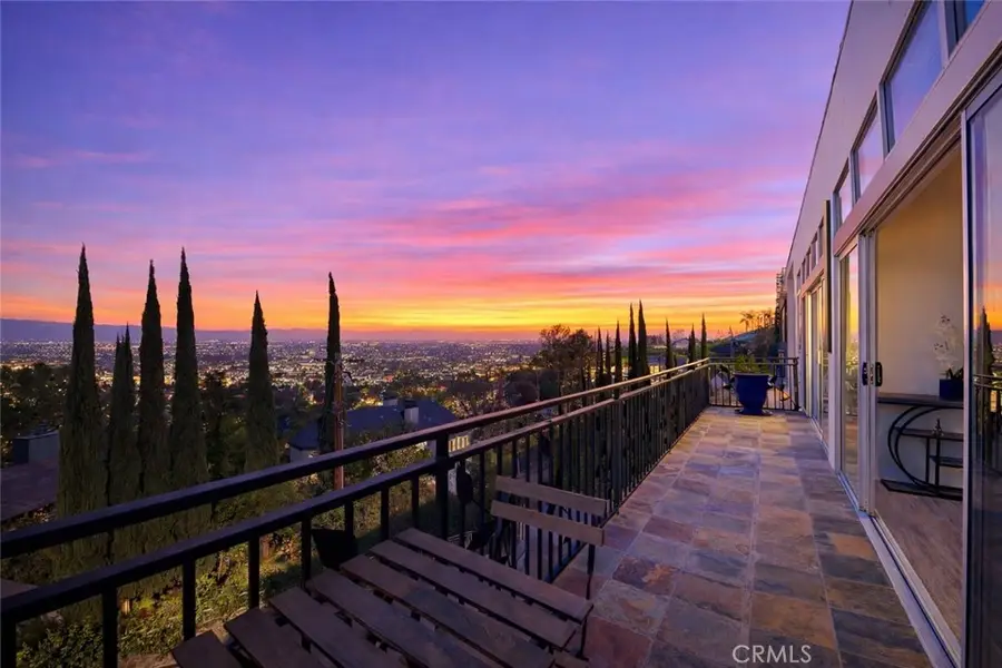 3952 Oakfield Drive, Sherman Oaks, CA 91423 - #2