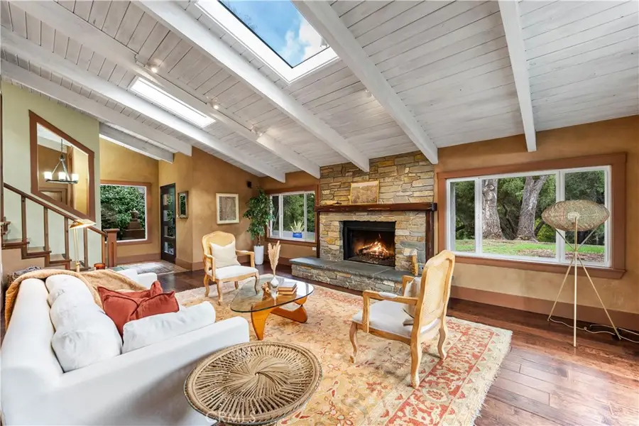 2171 Mckain Street, Calabasas, CA 91302 - Image #3