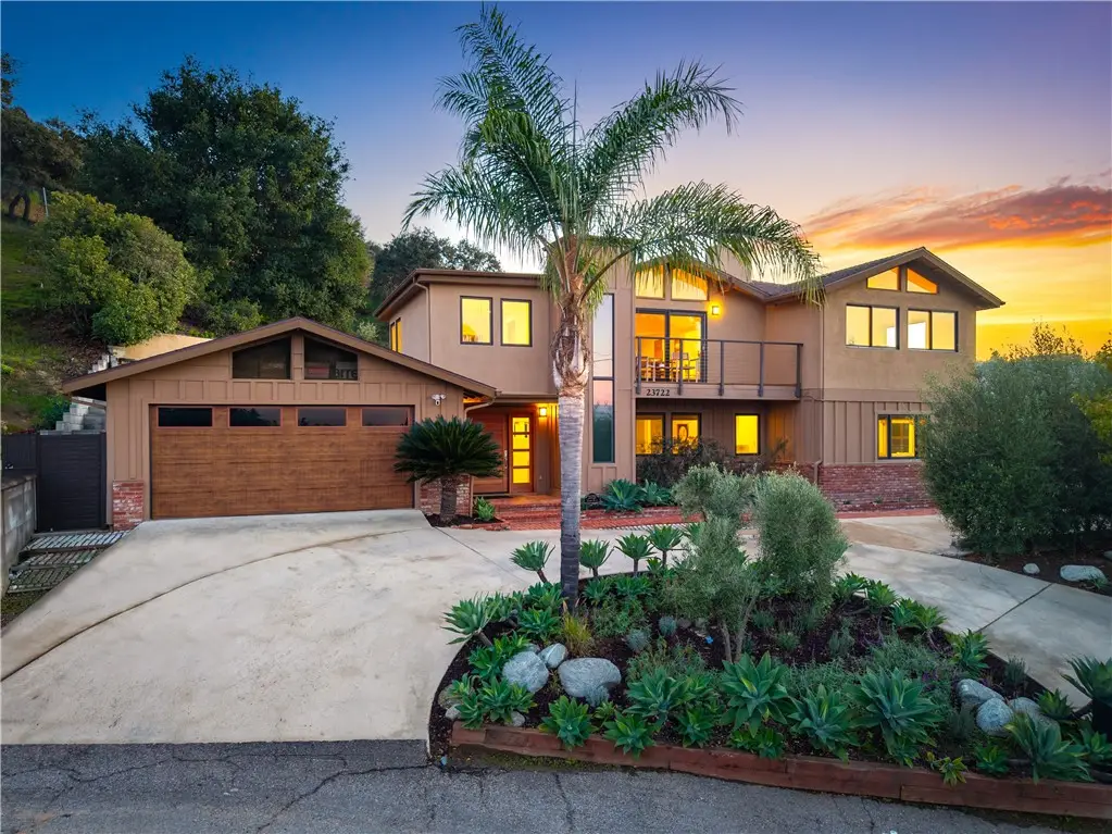 23722 Summit, Calabasas, CA 91302 - Image #1