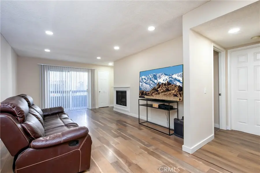 26922 Flo, Canyon Country, CA 91351 - #3