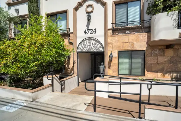 4724 Kester #410, Sherman Oaks, CA 91403