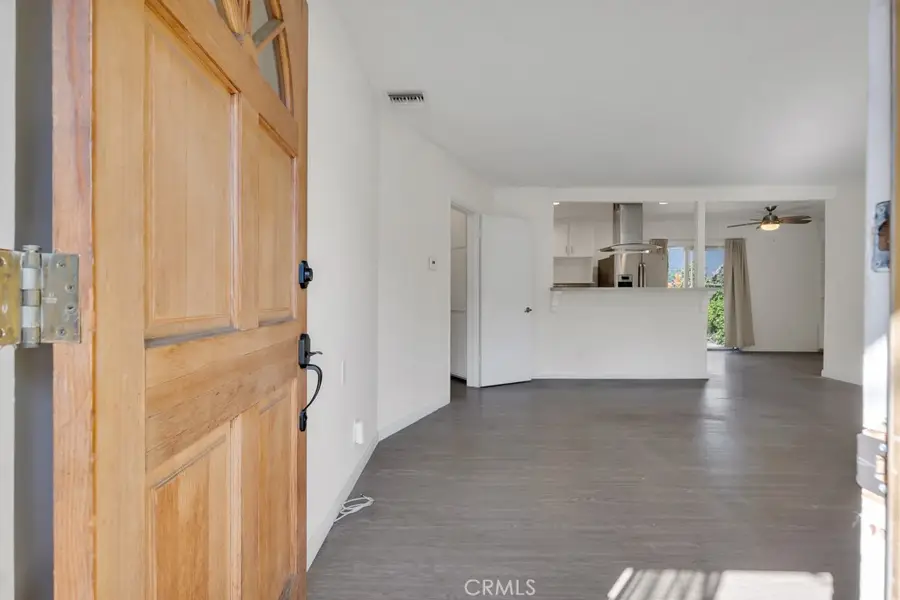 21501 Velicata Street, Woodland Hills, CA 91364 - Image #2