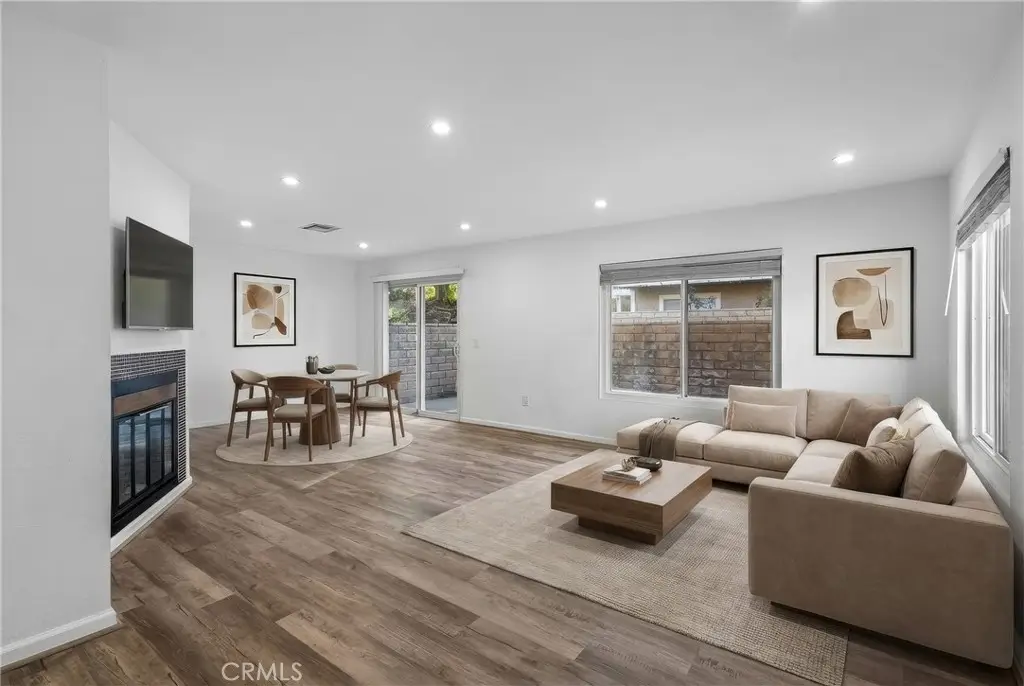 31315 The Old Road #D, Castaic, CA 91384 - #1