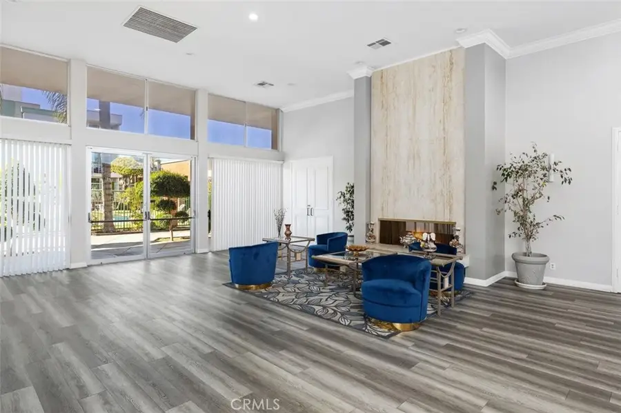 5301 Balboa Boulevard #5B, Encino, CA 91316 - Image #2