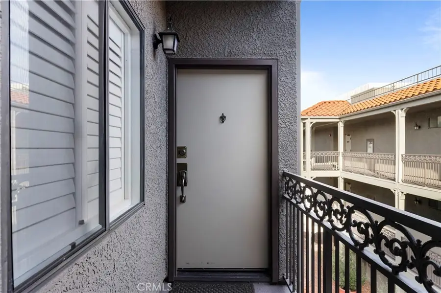 14844 Dickens #308, Sherman Oaks, CA 91403 - Image #2