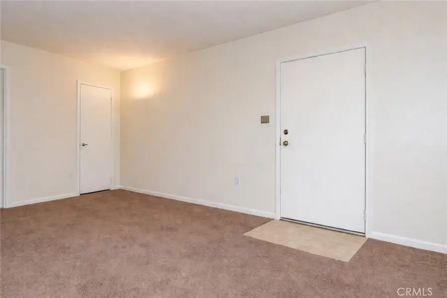4725 August, Los Angeles, CA 90008 - #3
