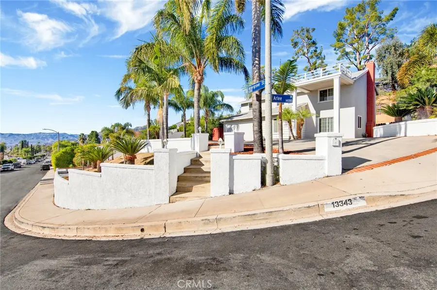 13343 Aldergrove, Sylmar, CA 91342 - Image #2