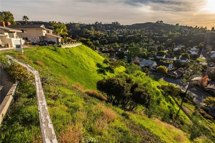 34 Torreon Drive, Woodland Hills, CA 91364 - Image #2