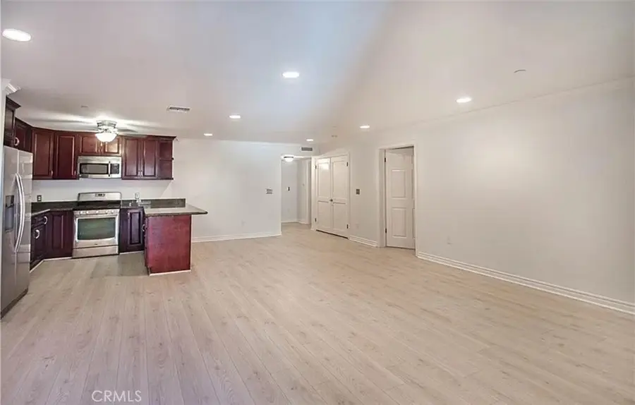 5264 Satsuma Avenue #9, North Hollywood, CA 91601 - Image #2