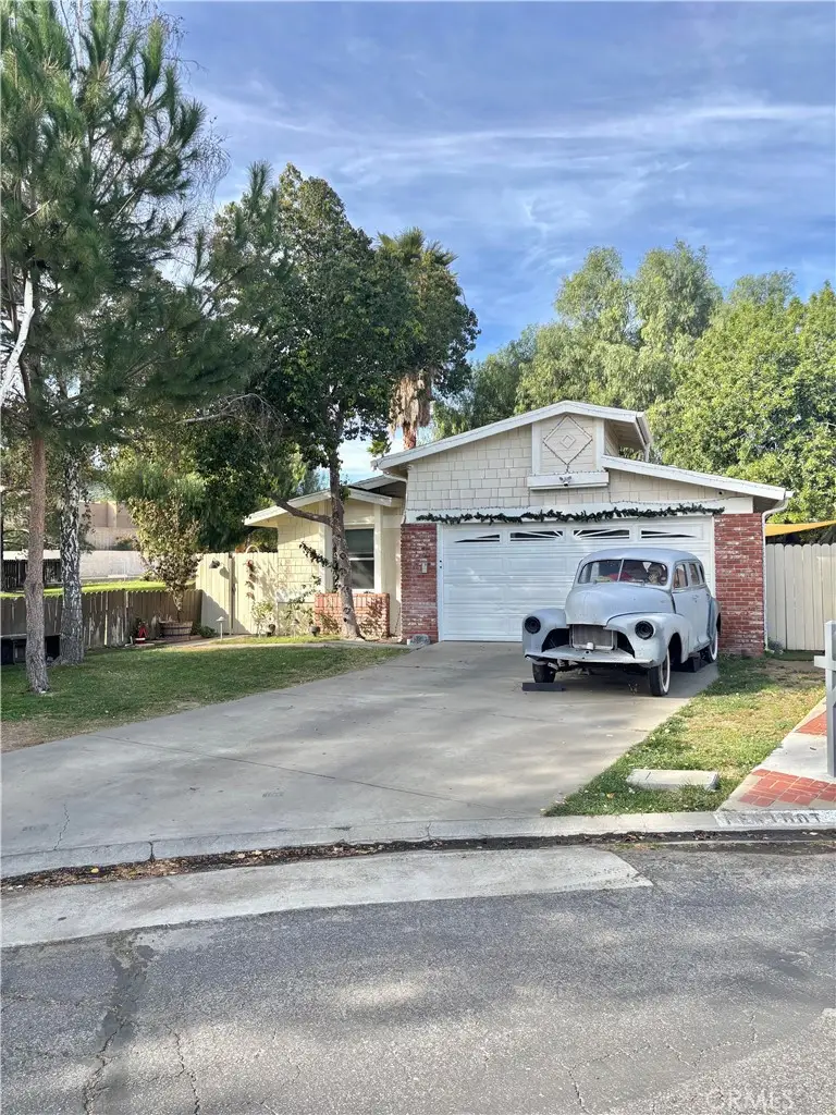 27635 Peridot, Castaic, CA 91384 - Image #1