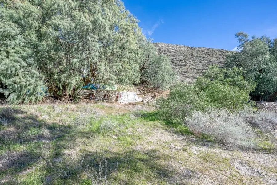 12571 Capra, Agua Dulce, CA 91390 - Image #2