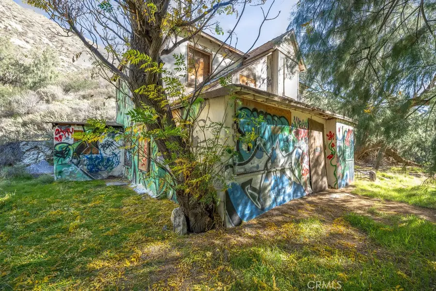 12571 Capra, Agua Dulce, CA 91390 - Image #3