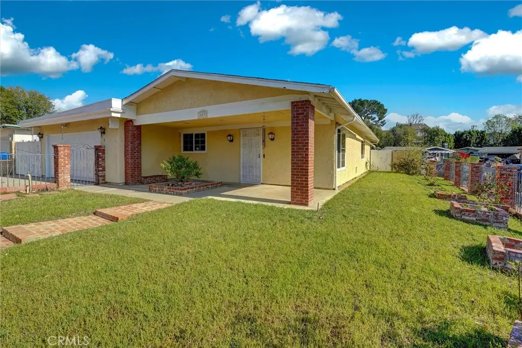 10532 Eton, Chatsworth, CA 91311 - #1