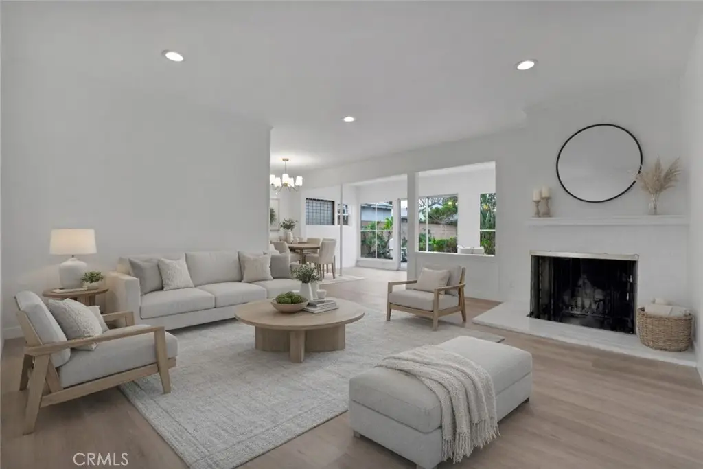 8211 Louise Avenue, Northridge, CA 91325 - Image #1