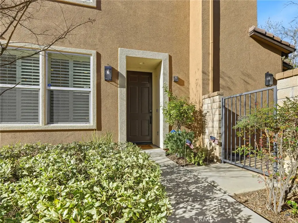 25441 Eagle, Valencia, CA 91381 - #1