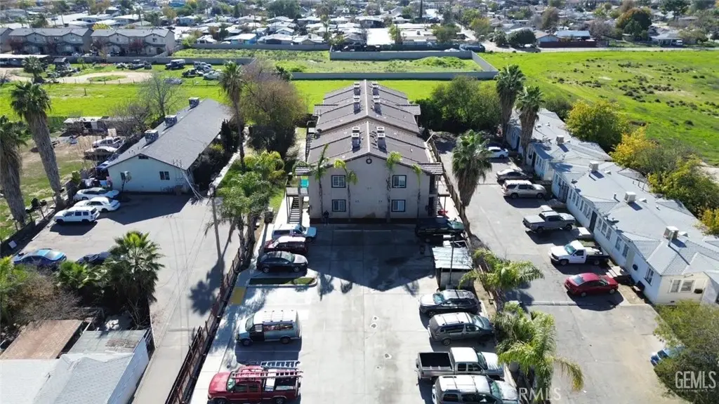 3017 Potomac, Bakersfield, CA 93307 - #1