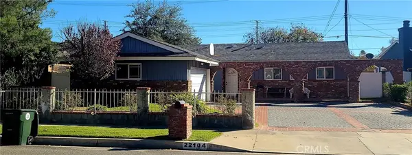 22104 Alamogordo, Saugus, CA 91350