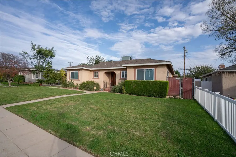 11018 Woodley, Granada Hills, CA 91344 - Image #2