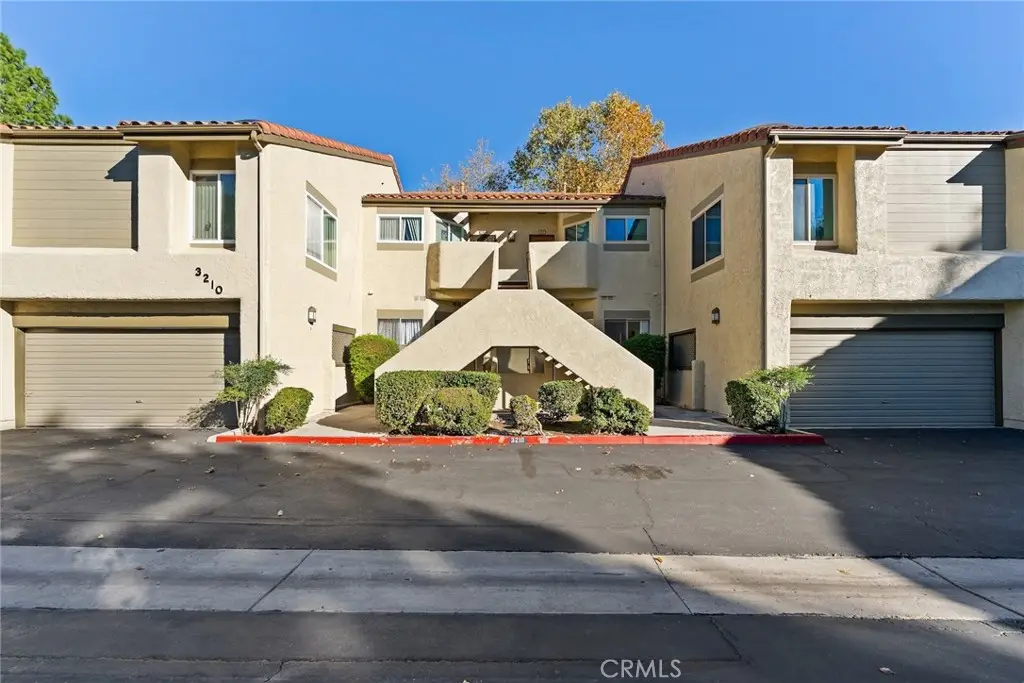 3210 Darby Street #102, Simi Valley, CA 93063 - Image #1