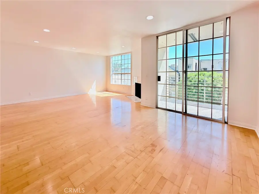 1129 Larrabee Street #10, West Hollywood, CA 90069 - #2