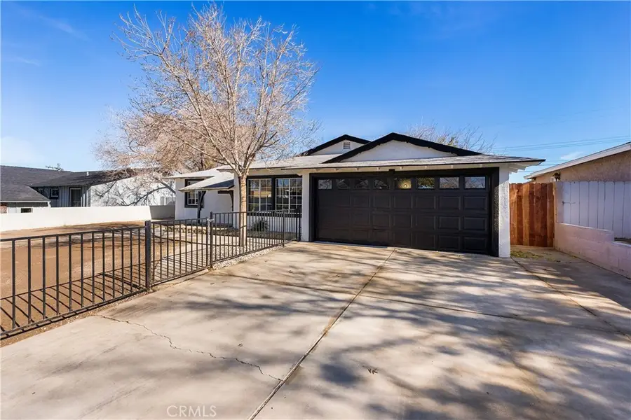 37410 Larkin Avenue, Palmdale, CA 93550 - #2