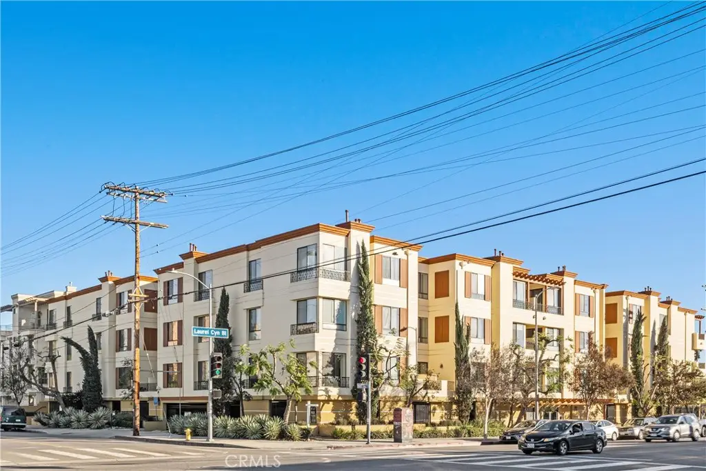 6938 Laurel Canyon Blvd #304, North Hollywood, CA 91605 - Image #1