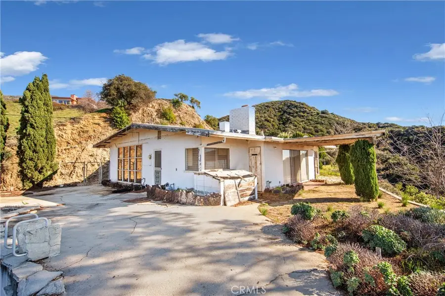 6134 Sister Elsie Drive, Tujunga, CA 91042 - #3