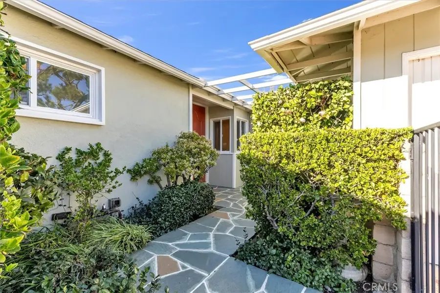 5227 Buffalo, Sherman Oaks, CA 91401 - Image #3