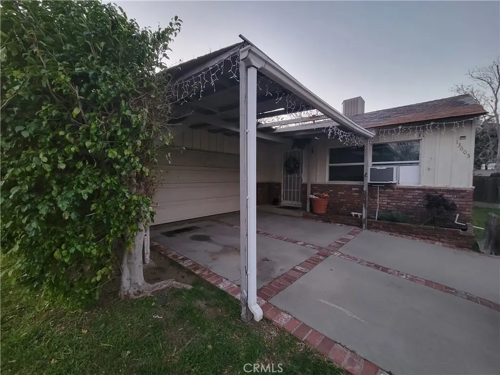 13603 Berg, Sylmar, CA 91342 - Image #1