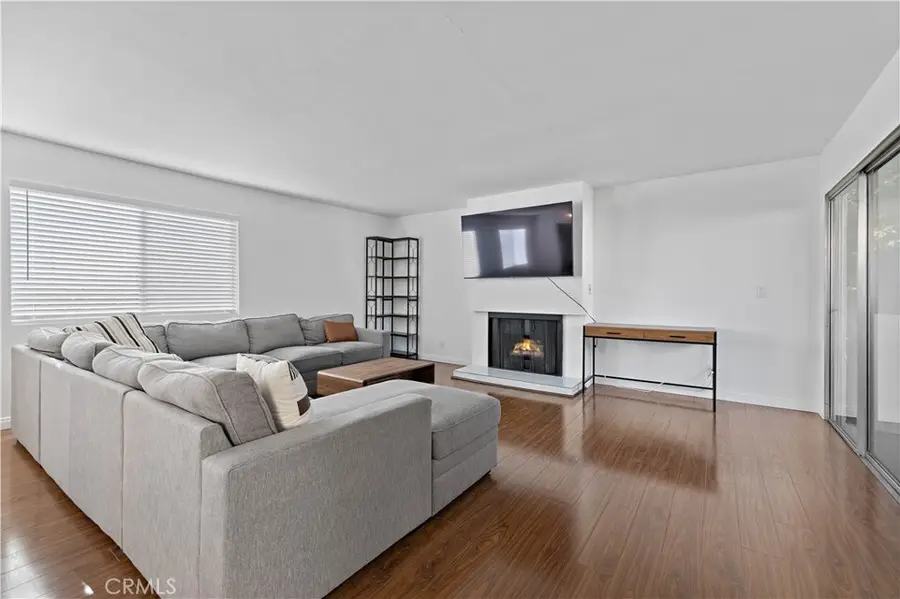 15080 Victory #205, Van Nuys, CA 91411 - #3