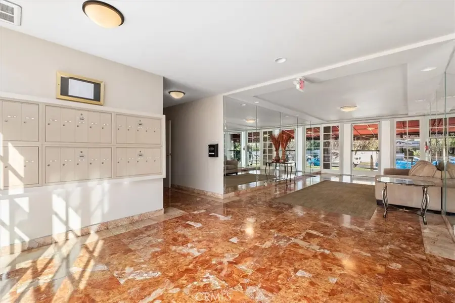 4487 Colbath #101, Sherman Oaks, CA 91423 - #2