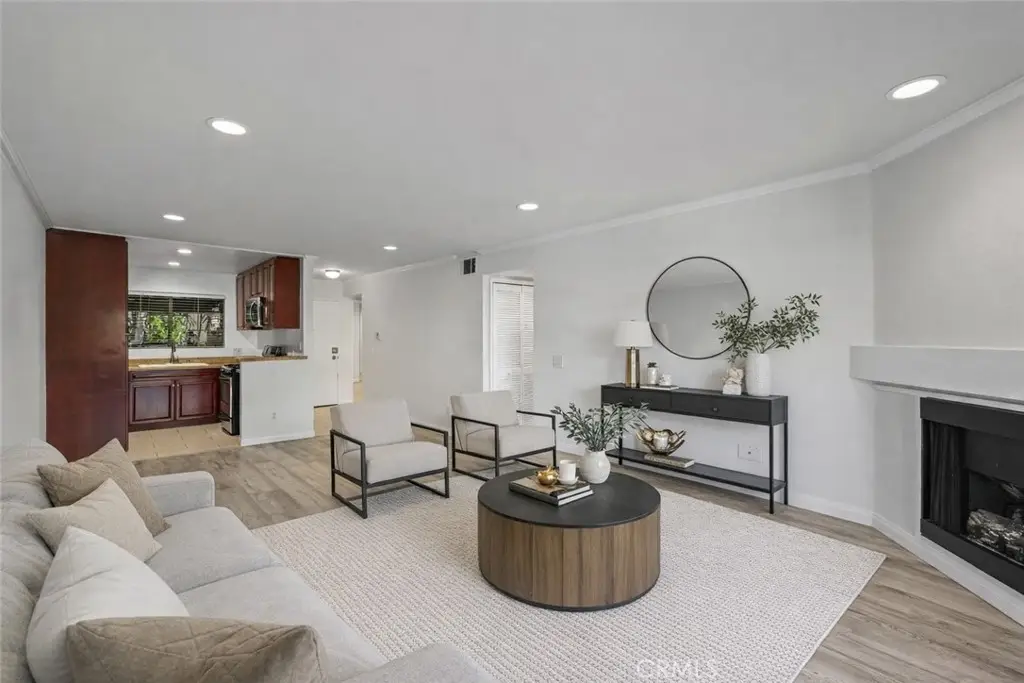 5525 Canoga #129, Woodland Hills, CA 91367 - Image #1