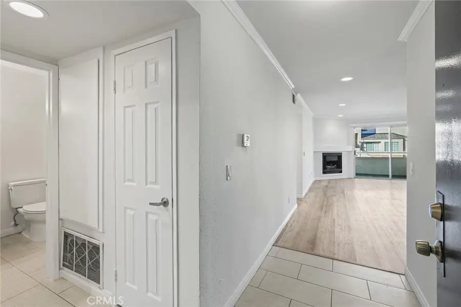 5525 Canoga #129, Woodland Hills, CA 91367 - Image #3