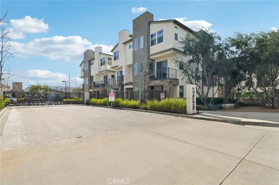 19531 Cardigan Drive, Northridge, CA 91324 - Image #2